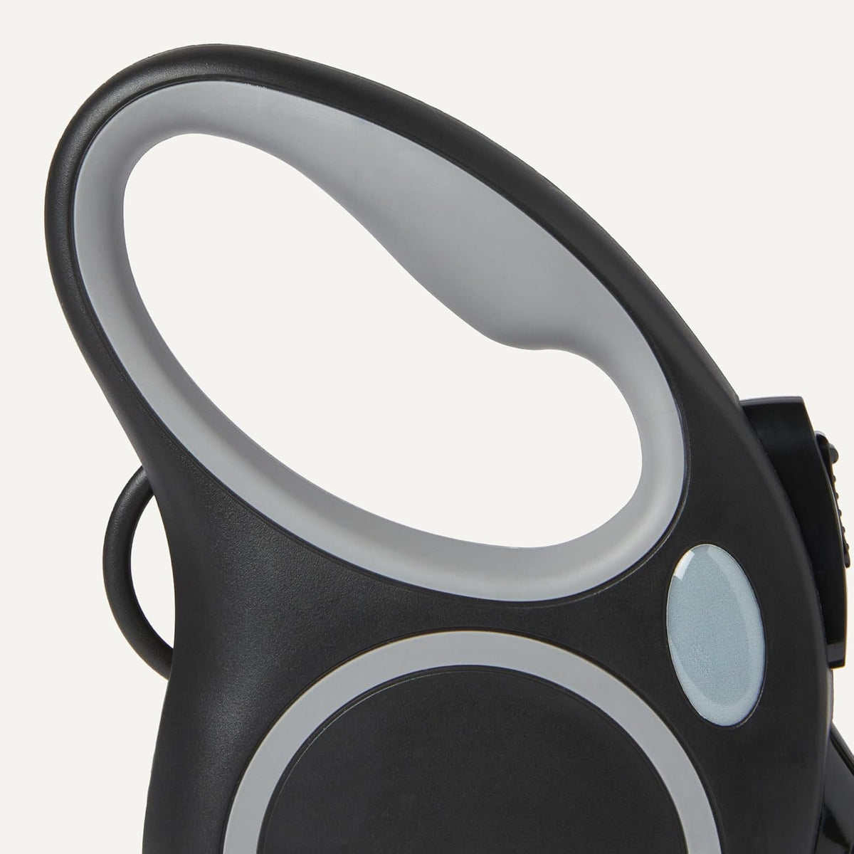 Reflective nylon tape detail on retractable dog leash