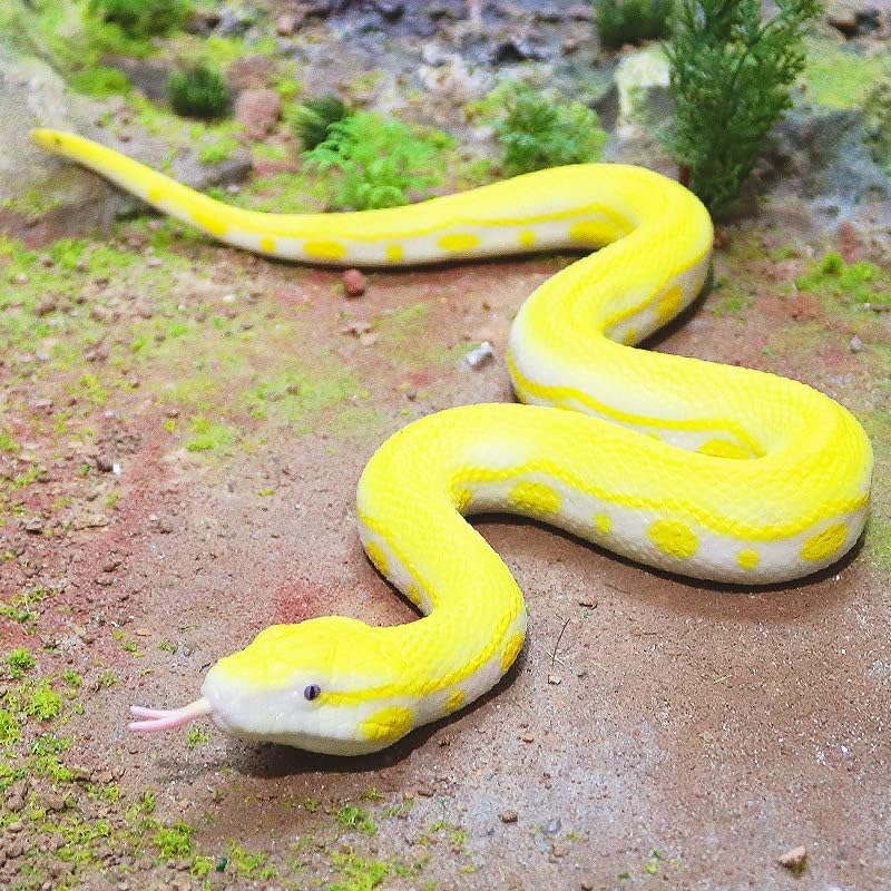 SIENON fake python toy flexible body structure being held to show scalability.