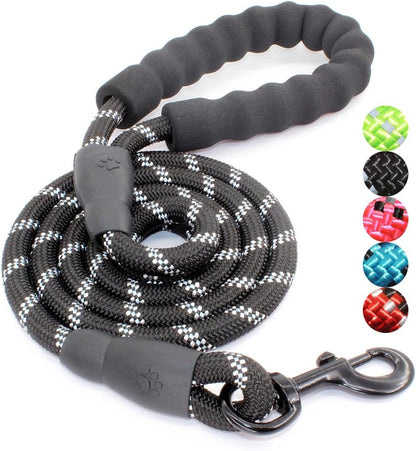 BAAPET strong rope dog leash black front view showing padded handle