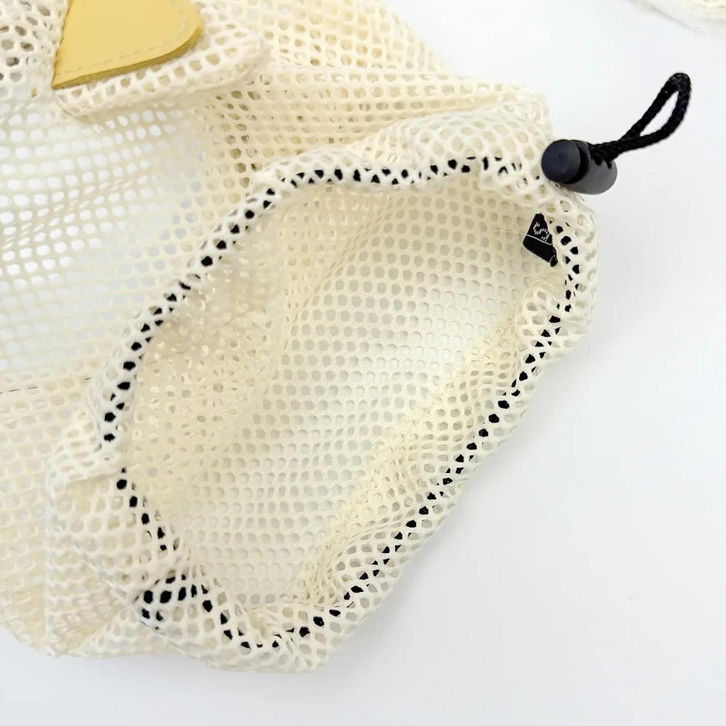 Lightweight polyester mesh material texture of the anti bite cat hood.