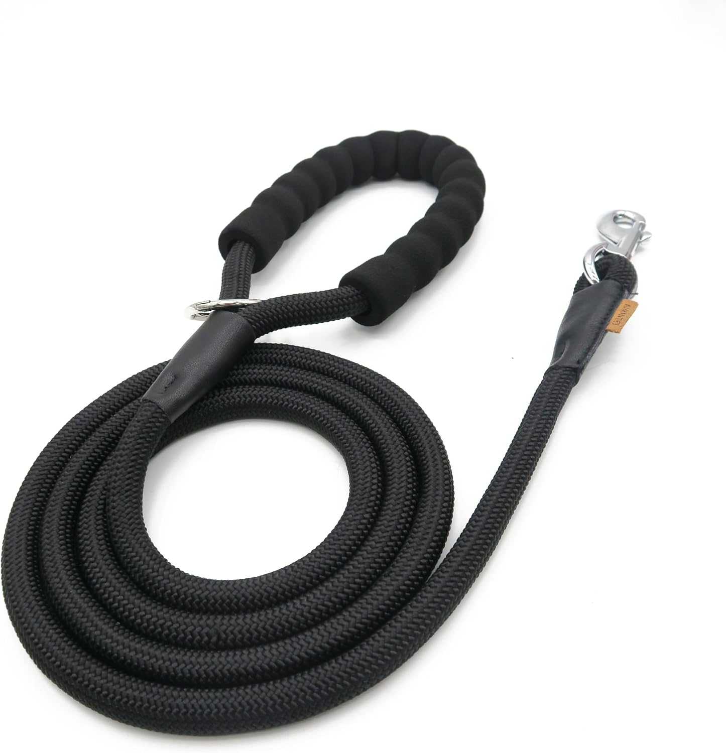 Aiminto braided rope dog leash front view showcasing the heavy duty black nylon construction.