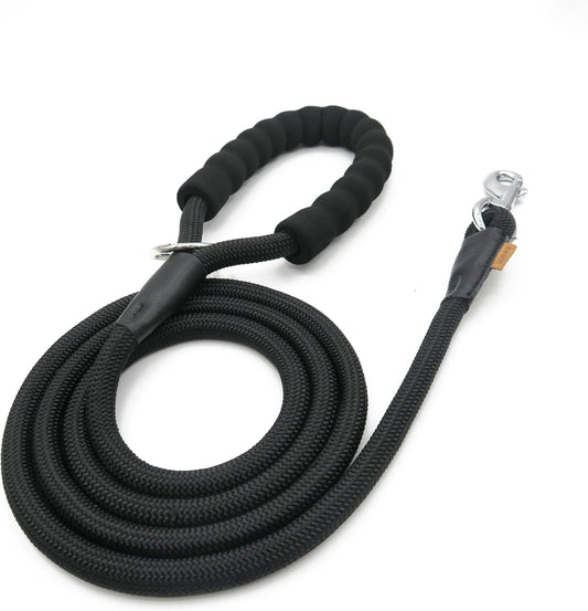 Aiminto braided rope dog leash front view showcasing the heavy duty black nylon construction.