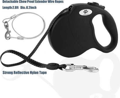 Close up of 360 degree tangle free swivel hook on retractable leash