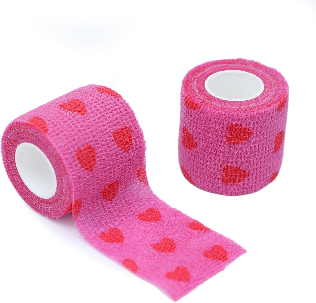 Hand tearing the Keqcqe cohesive bandage tape