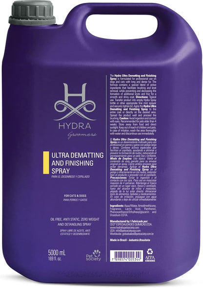 Long hair pet finishing spray for smooth and shiny dog coats.