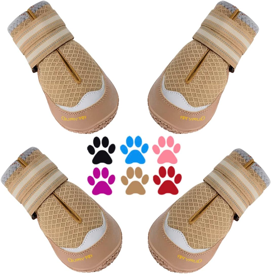 Adjustable velcro strap detail on Qumy dog boots