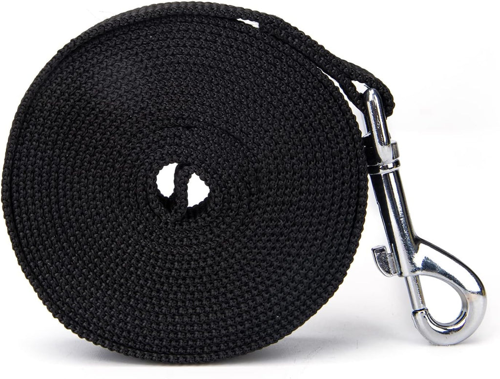 Siumouhoi premium black long leash attached to a dog harness