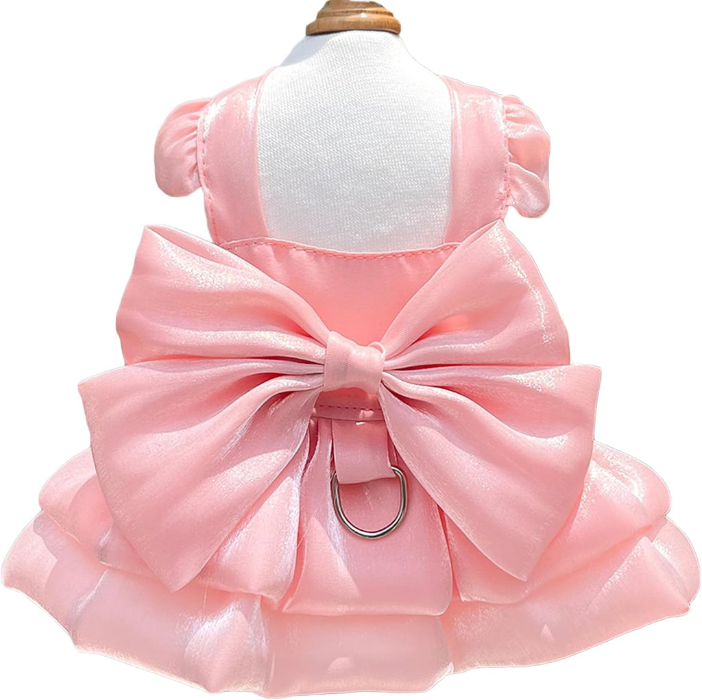 JUOMIIEL small pet apparel showing the flexible underbelly area for comfortable movement
