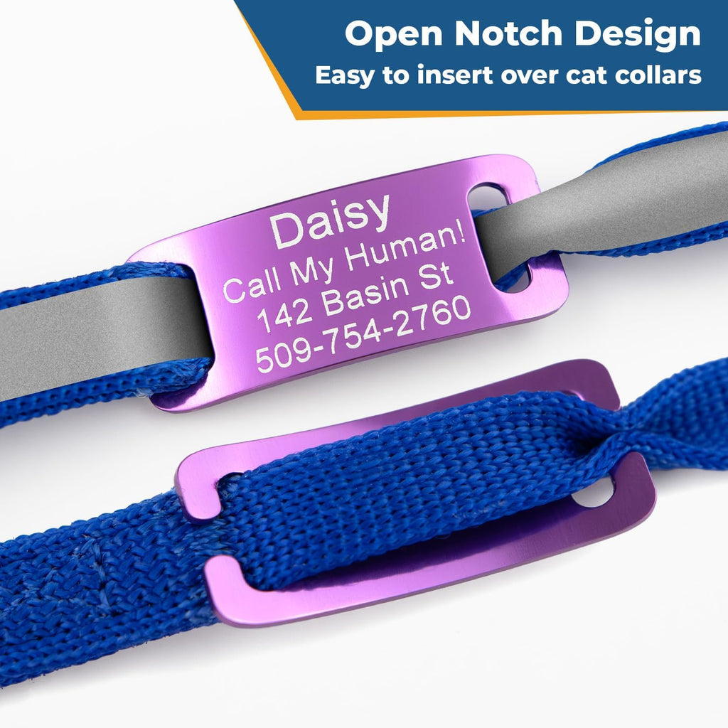 GoTags personalized cat collar showcasing the pink reflective strip for night safety