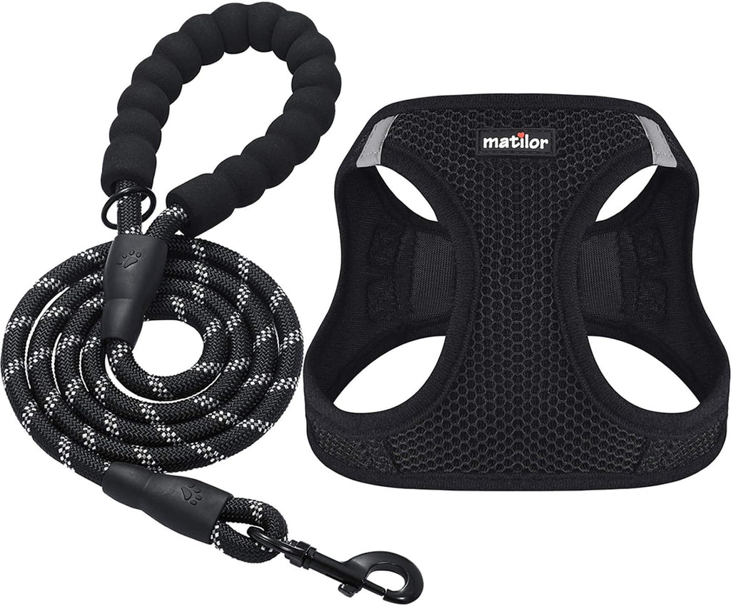 Adjustable strap detail on matilor small dog harness