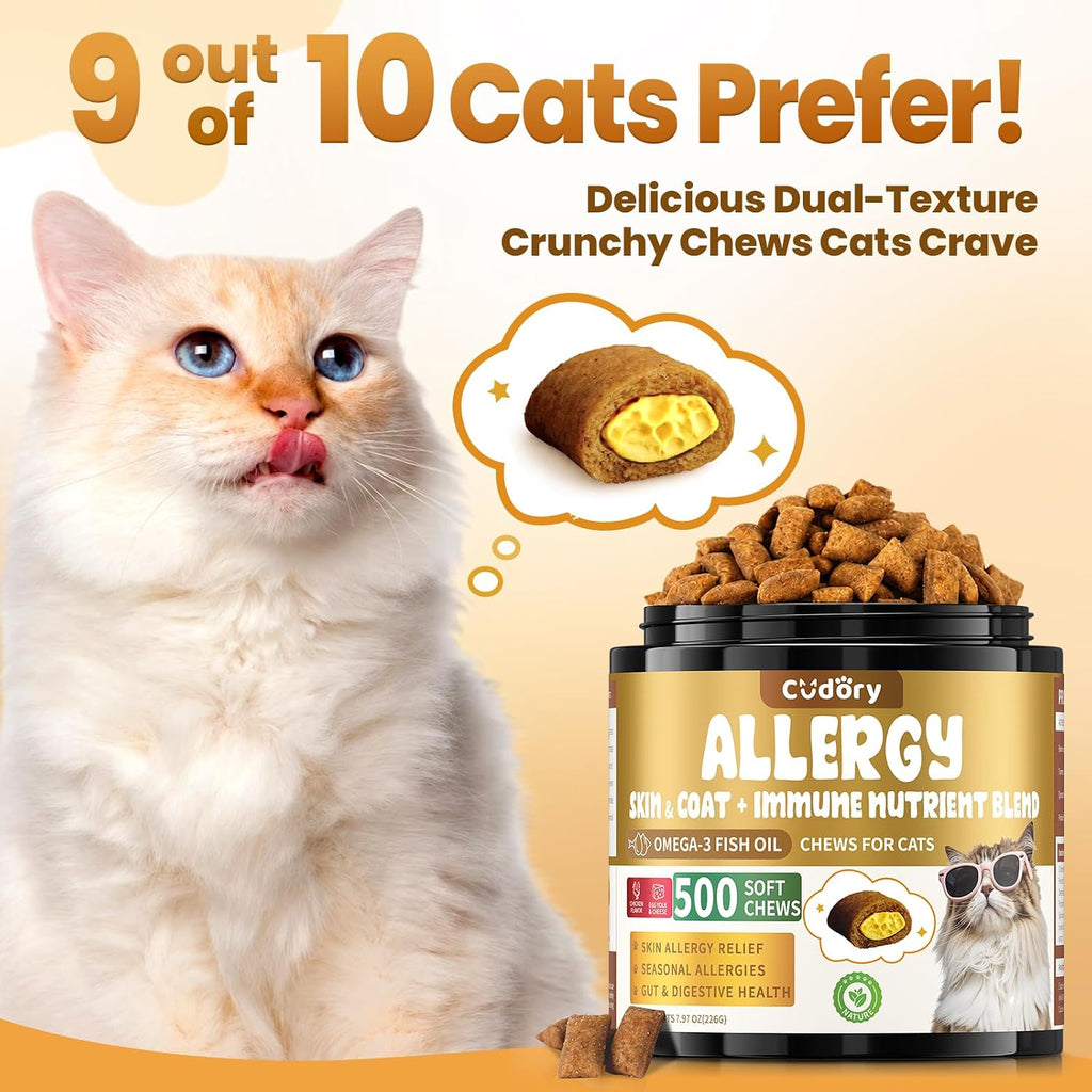 Cudory soft cat chew for immune and skin health showing crunchy and creamy dual texture.