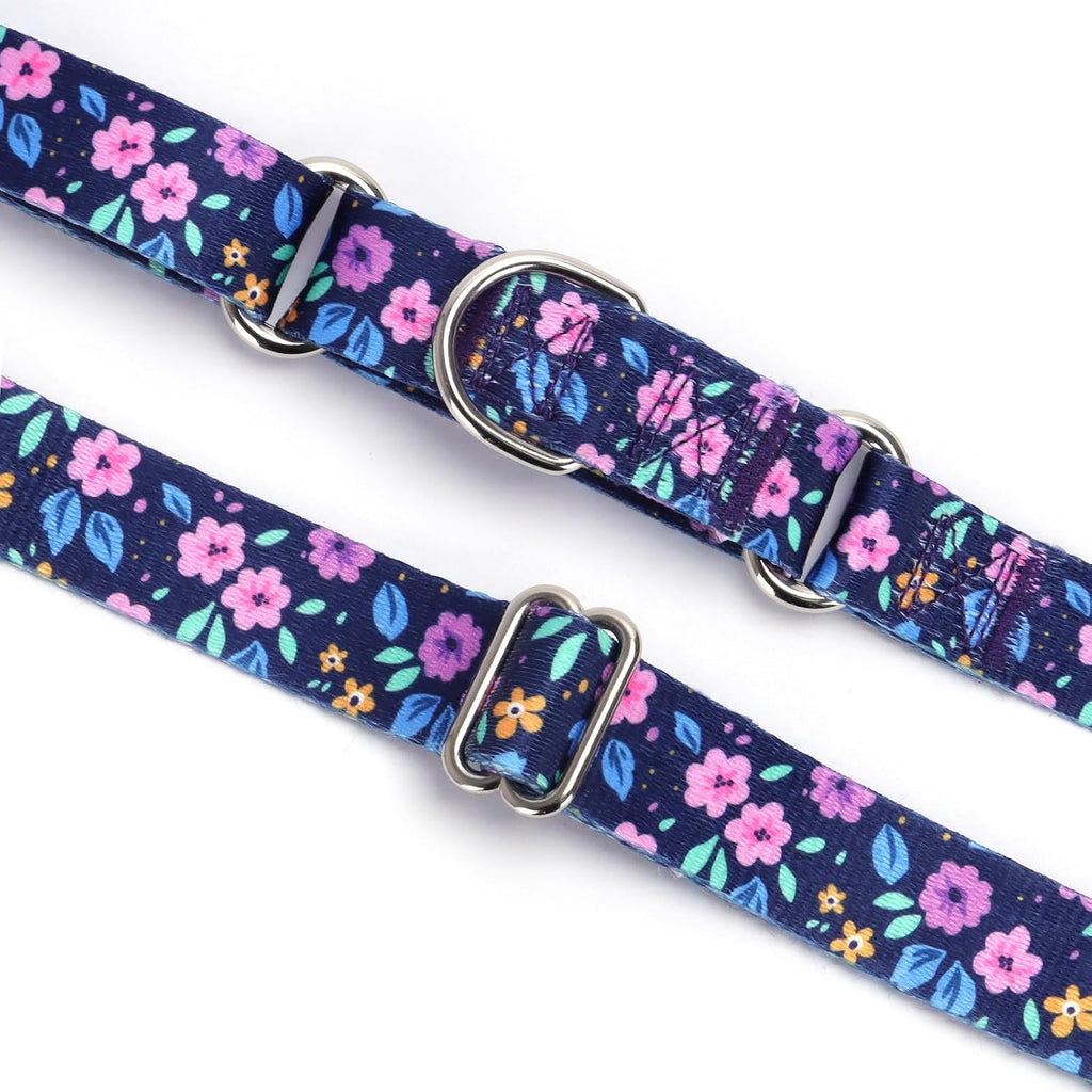 Side view of ONEFOJOJO adjustable daisy flower print pet collar.
