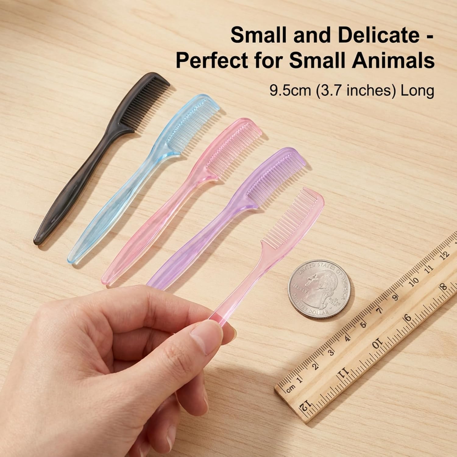 Easy to clean small animal comb set for preventing hairballs and mats