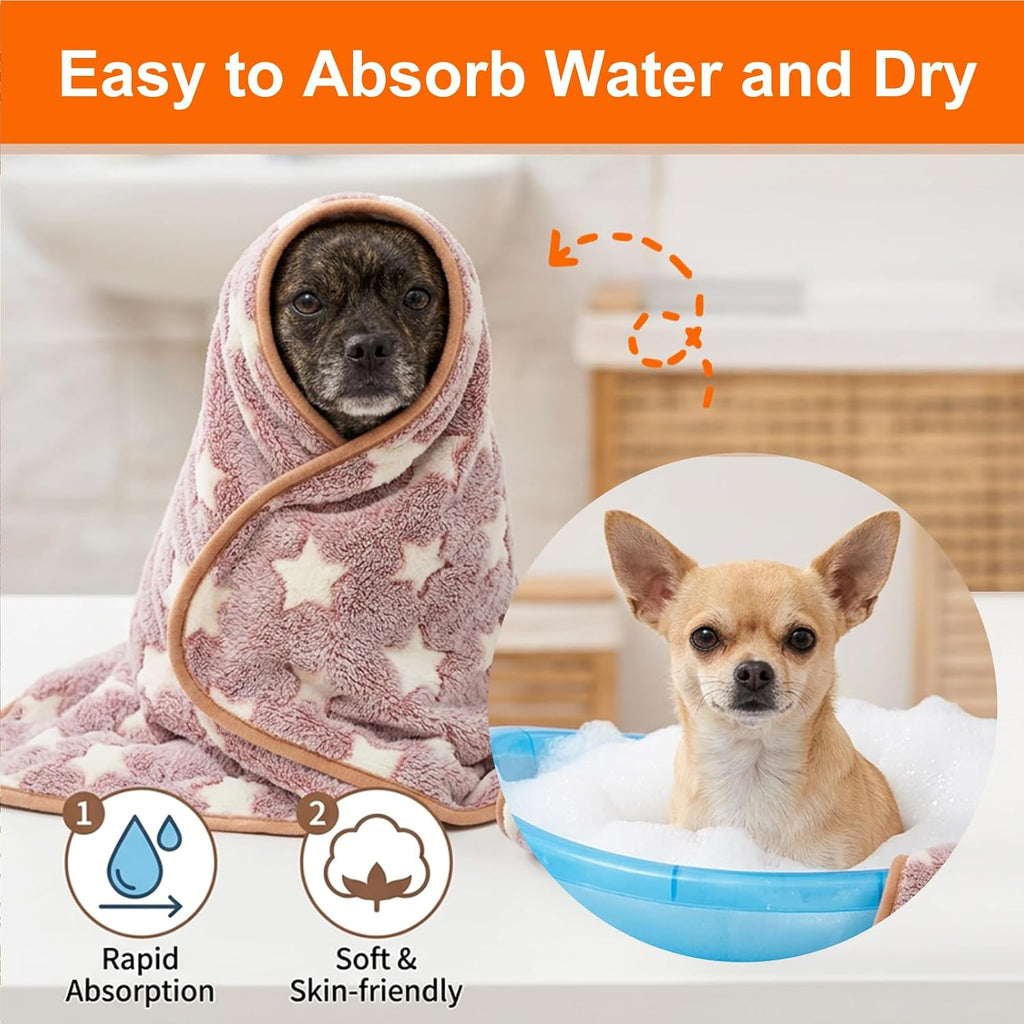 Moheaaei washable cat throw blanket folded neatly inside a pet carrier