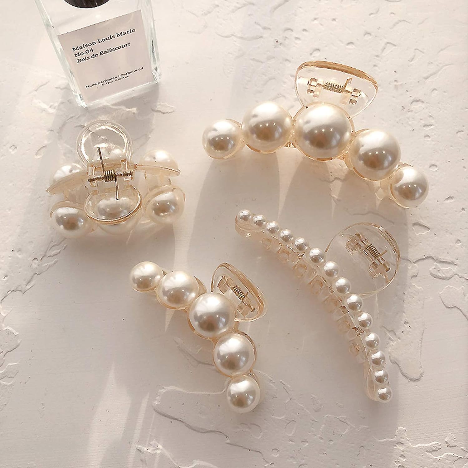 Agirlvct large pearl hair claw clip set front view showcasing elegant faux pearl design.