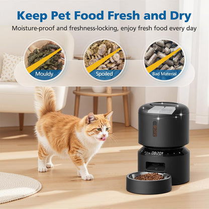 Close up of Caehomly desiccant bag for cat and dog food