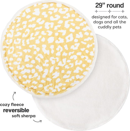 The Cat Park pet blanket spread neatly inside a car seat for travel protection.