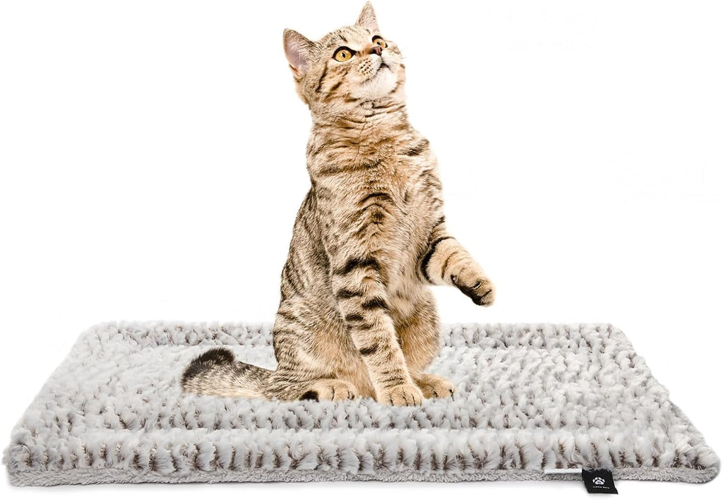 Self Heating Cat Pad Self Warming Bed 27.5" x 18.5" Thermal Heated Cat Mat Extra Warm Pet Mat for Outdoor and Indoor Large Kittens Small Puppy Pets - Image 9