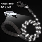 Anti tangle three hundred and sixty degree swivel ring on black pet lead
