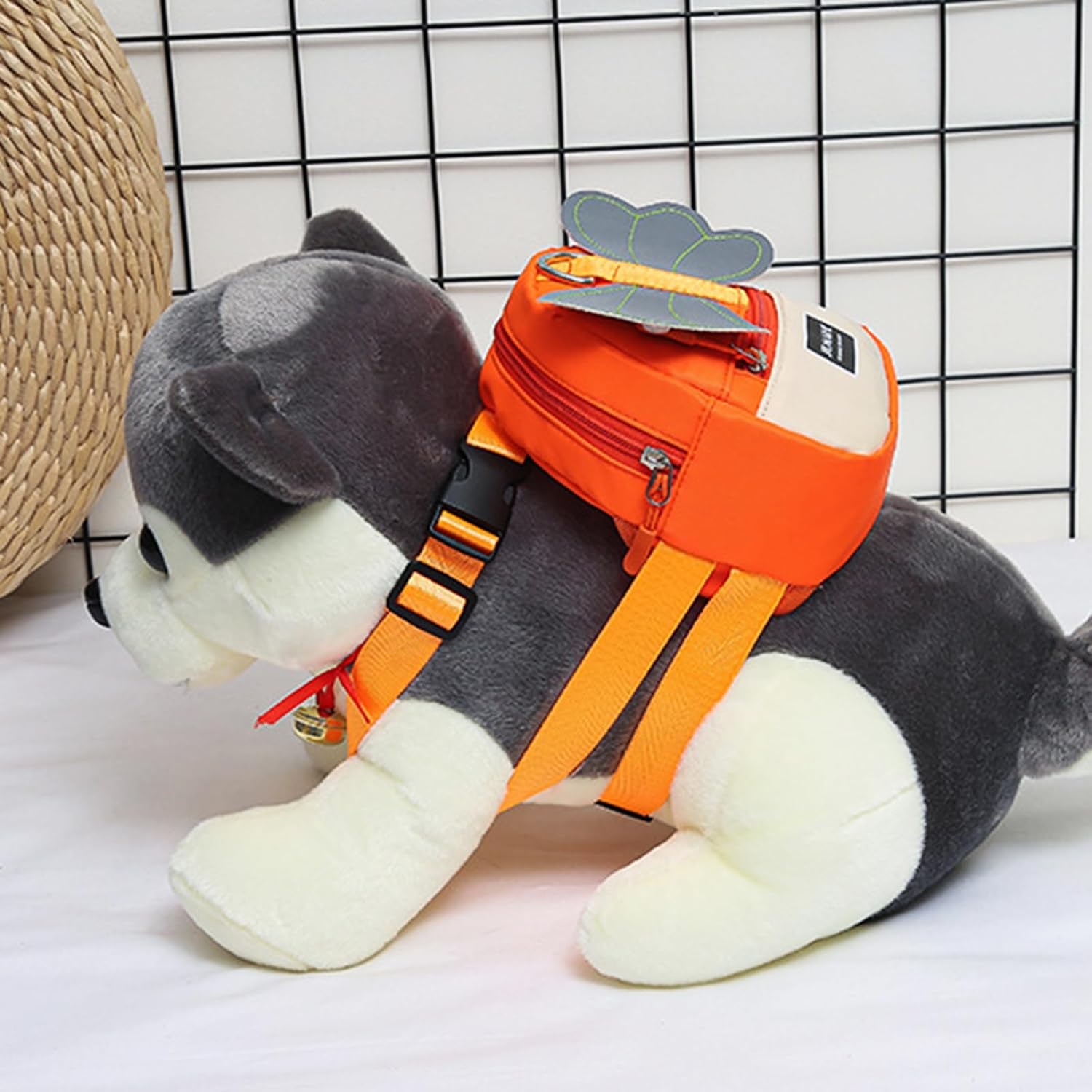 Reflective grey wing detail on pet travel hiking backpack pack
