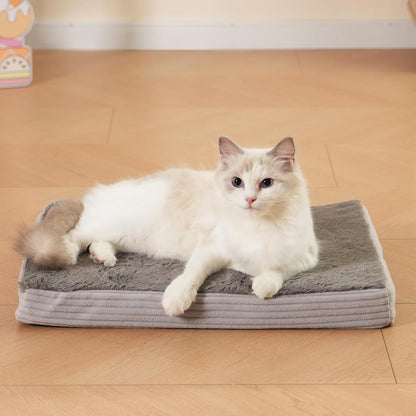 Non-slip bottom view of Petvolve self heating cat mat