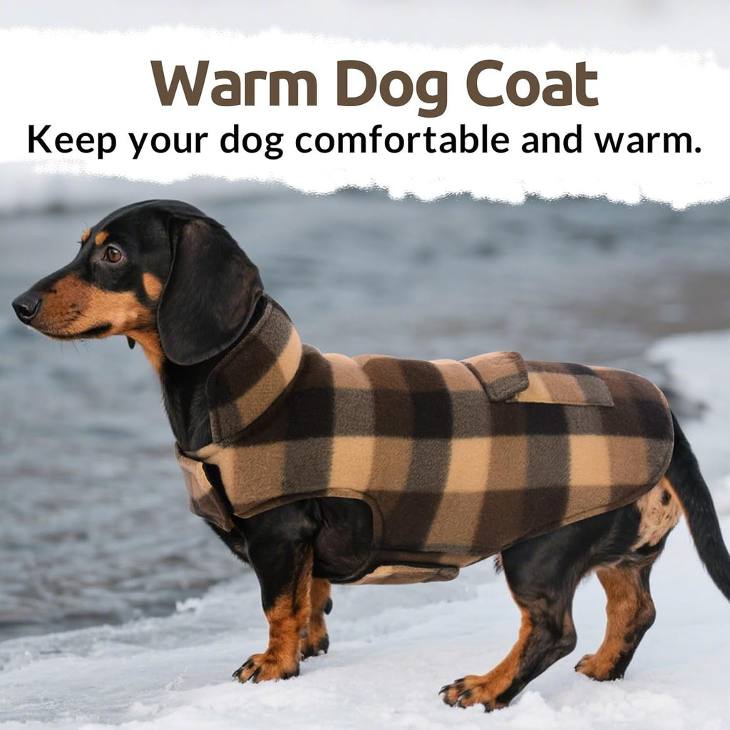 Water droplets bead up on the waterproof material surface of the ASENKU pet winter vest.