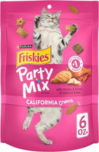 Friskies Purina Party Mix California Crunch Cat Treats, 30 oz Canister - Image 15