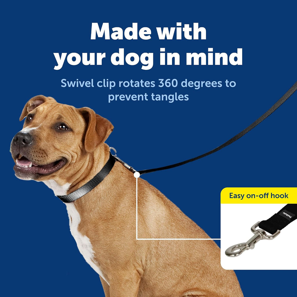 PetSafe black dog leash hardware and bolt snap close up
