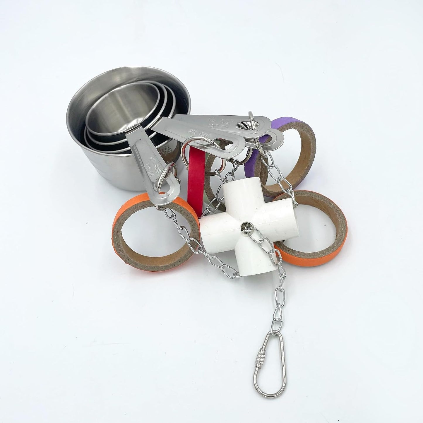 Upgraded stainless steel safety buckle detail on the GILYGI pet bird toy.