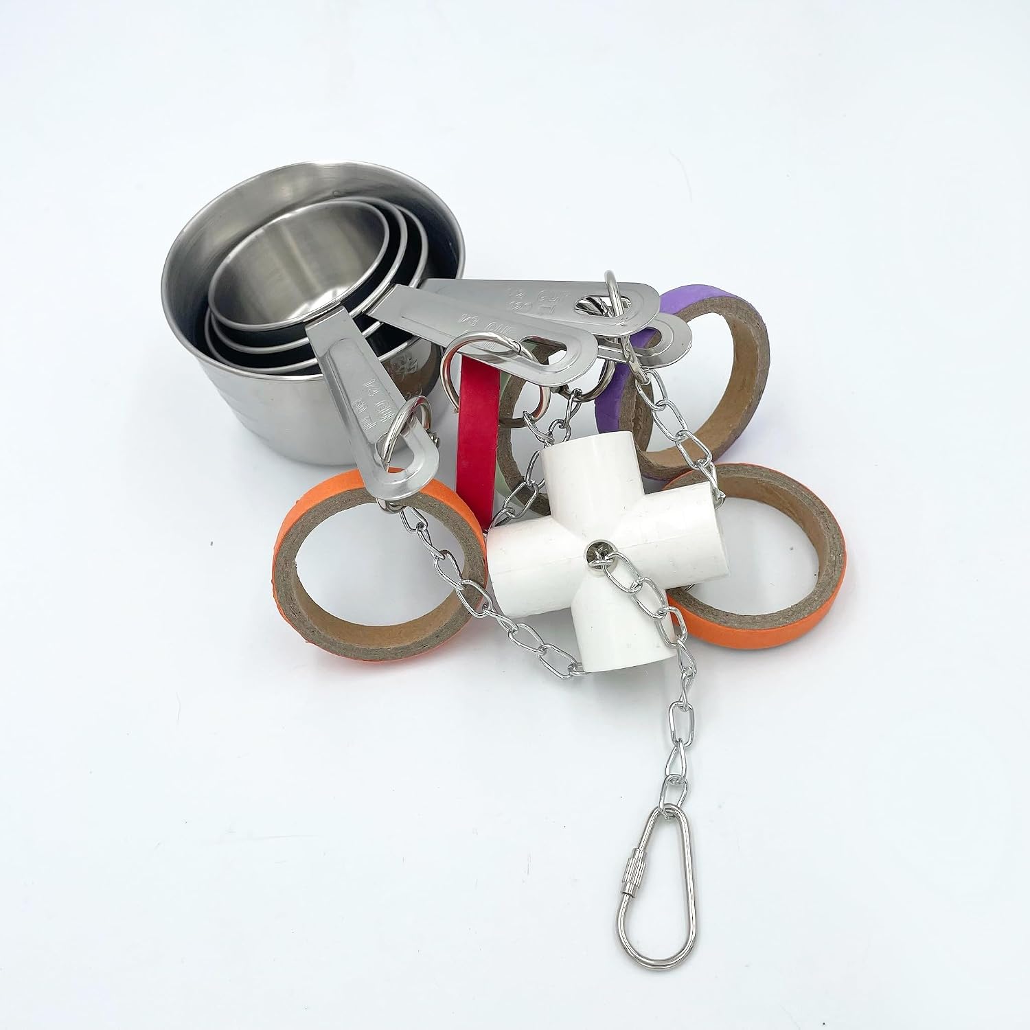 Upgraded stainless steel safety buckle detail on the GILYGI pet bird toy.