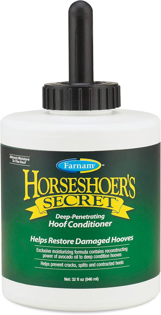 Farnam Horseshoer's Secret Deep-Penetrating Hoof Oil 32 fluid ounce front view bottle for equine care.