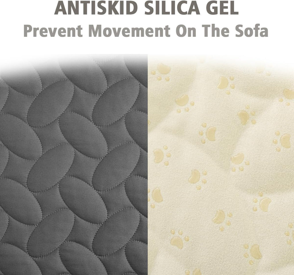 The anti slip silicone rubber puppy paw backing design of the Ameritex pet cover.