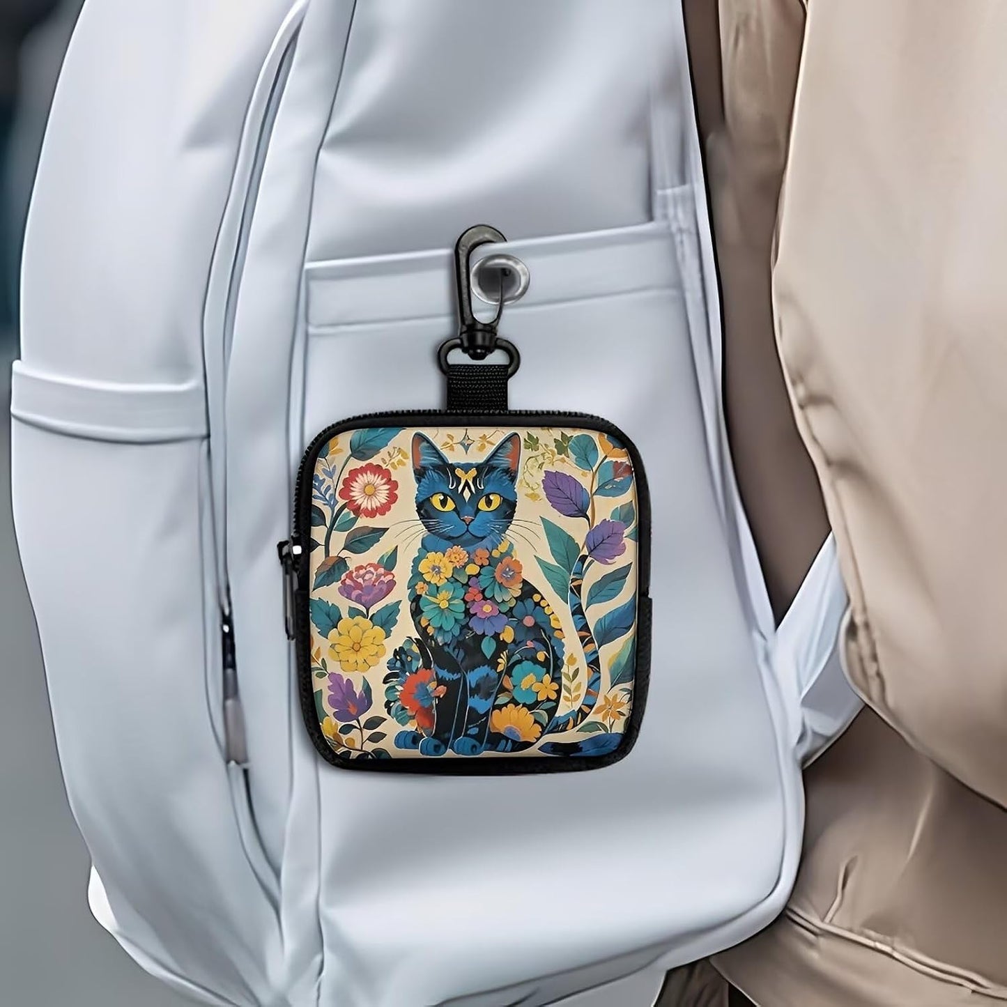 Organizer holding earphones and keys as daily essentials