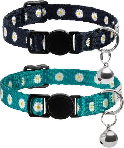 CollarDirect premium nylon kitten collar showing the adjustable size range from 18 to 28 centimeters.
