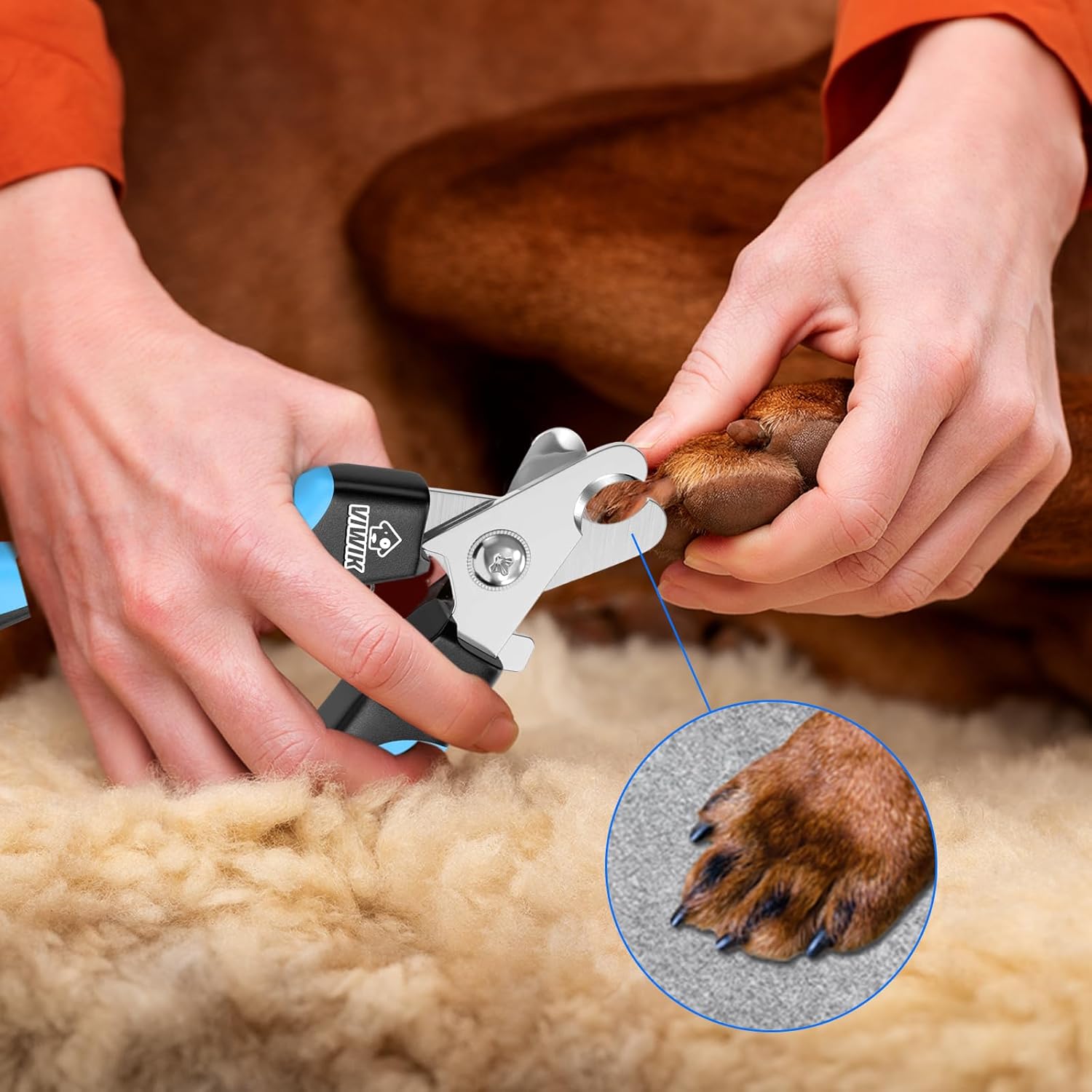 Viwik dog nail trimmer with safety guard mechanism