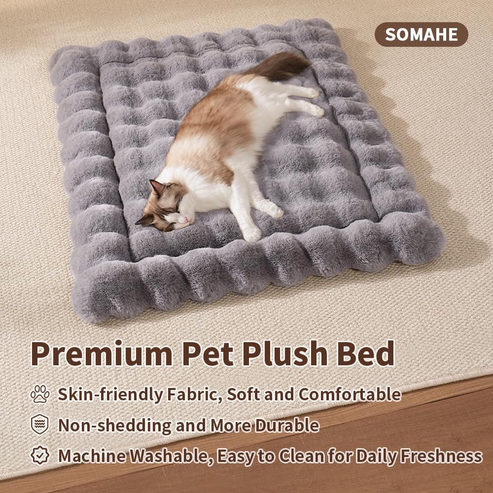 Somahe soft cat sleeping pad on wooden floor
