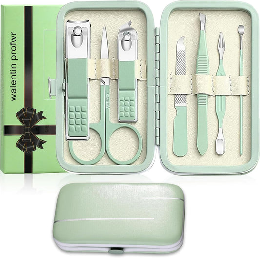 Aceoce 7-piece stainless steel manicure set front view