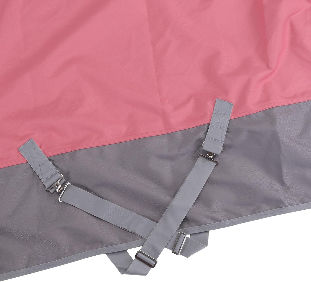 LEAFOREST premium lightweight foal turnout rug highlighting the stainless steel double buckle breast fastenings.