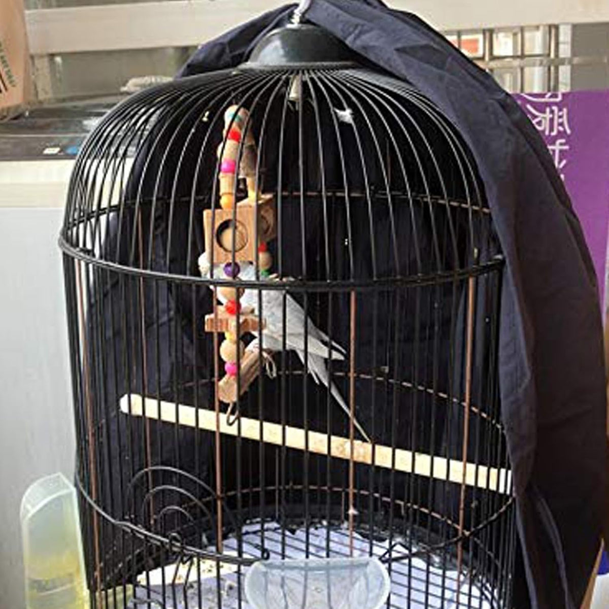 Knot closures and attachment features of Qbleev pet cage cover