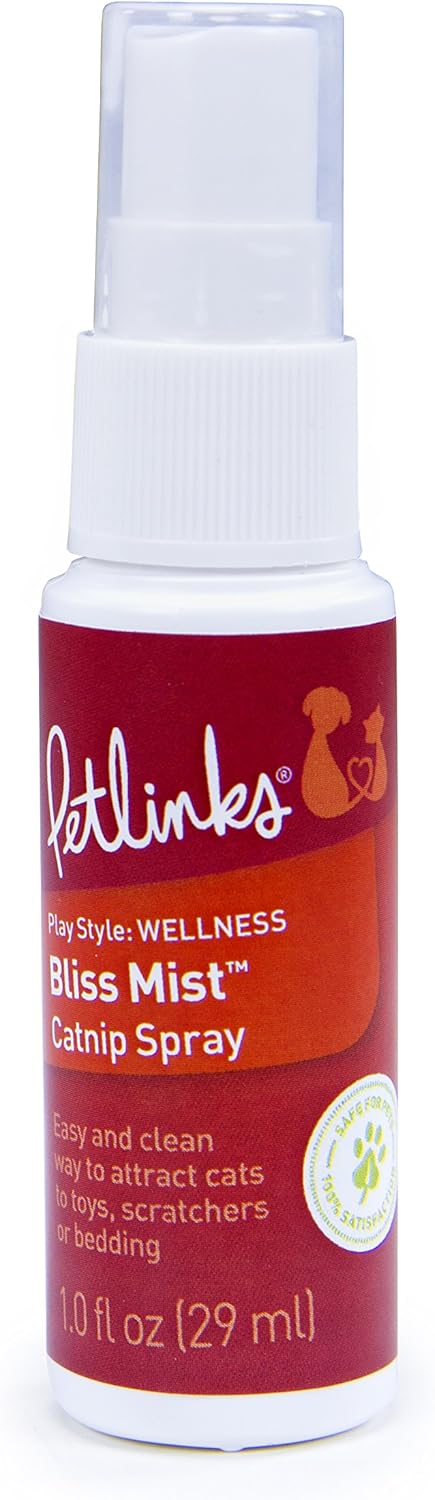 Easy application nozzle on Petlinks Bliss Mist catnip spray for household pet zones