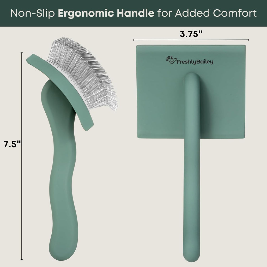 Self cleaning mechanism demonstration on the Freshly Bailey large doodle brush