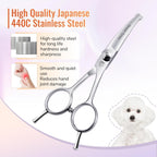 Ergonomic handles and bumper silencer detail on the Trixie pet shears.