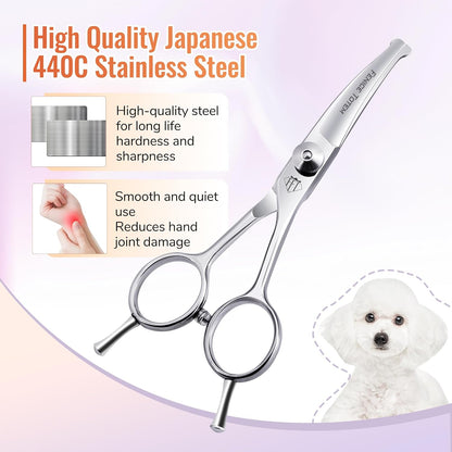 Ergonomic handles and bumper silencer detail on the Trixie pet shears.