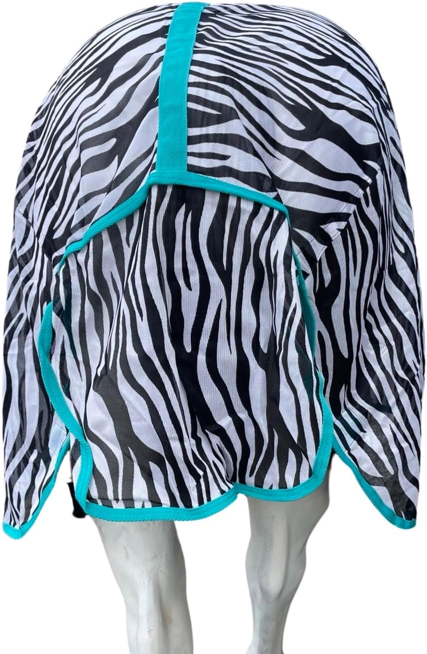 Tech Equestrian horse combo flysheet close up on breathable mesh fabric and dual shoulder gussets.