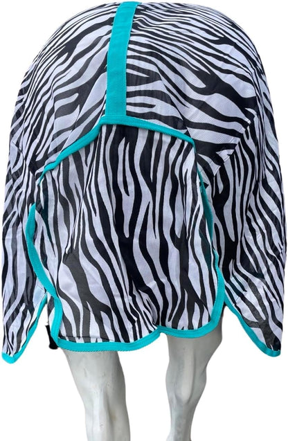 Tech Equestrian horse combo flysheet close up on breathable mesh fabric and dual shoulder gussets.