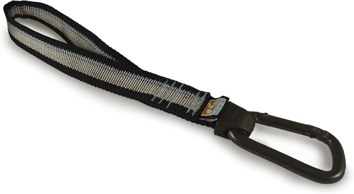Kurgo swivel seatbelt tether with heavy duty carabiner front view