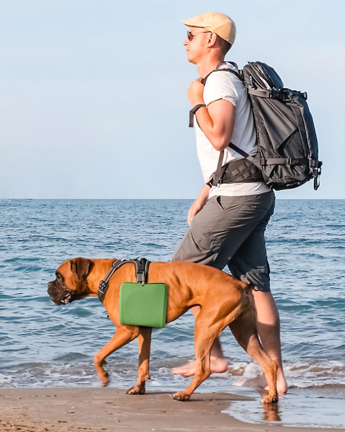 LPFLASAT twin pet travel bowl assembly arranged flat on the floor highlighting the wide anti skid placement surface