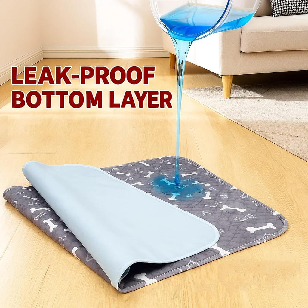 Boryaowang non-slip backing detail on washable dog training mat