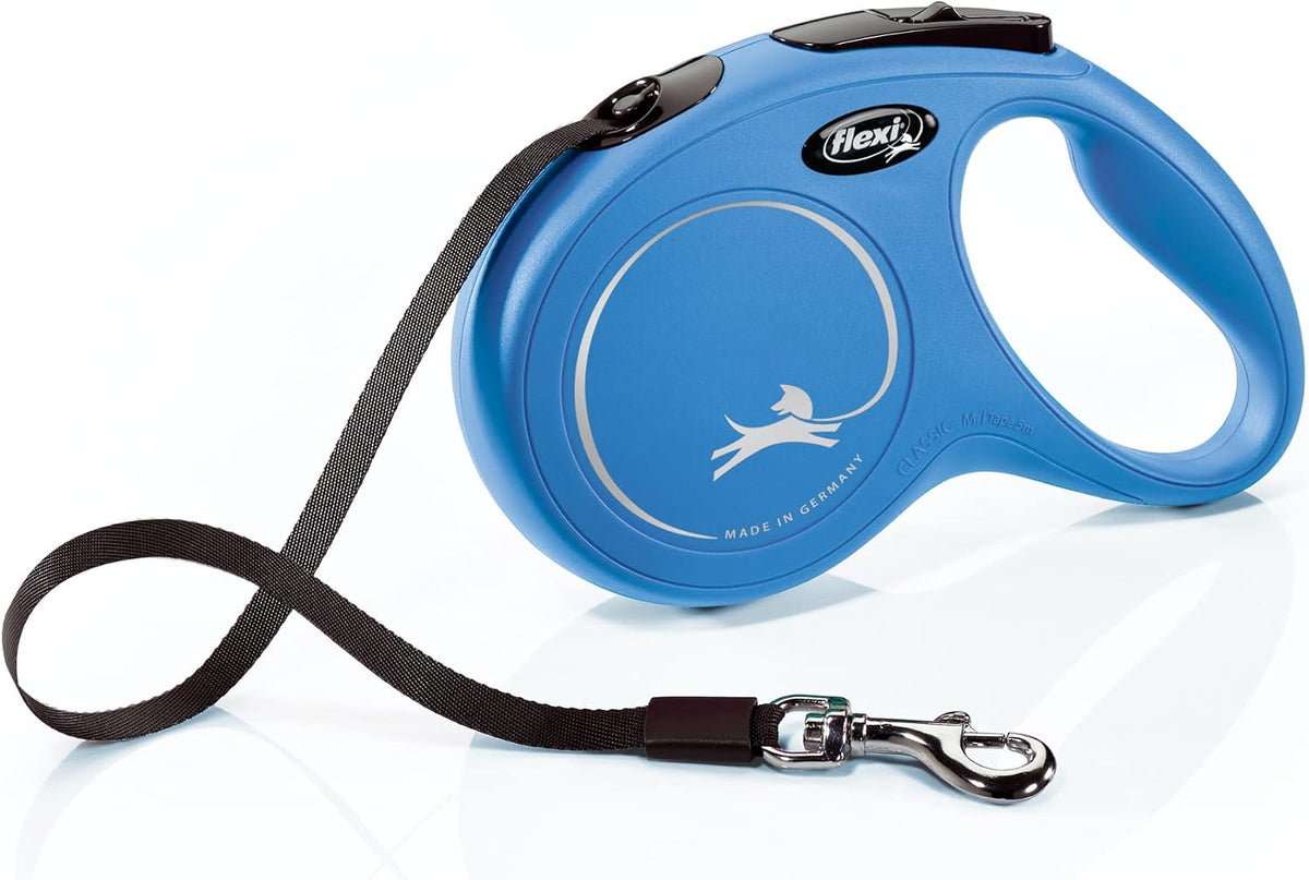 Packaging of authentic imported Flexi dog leash for large dogs