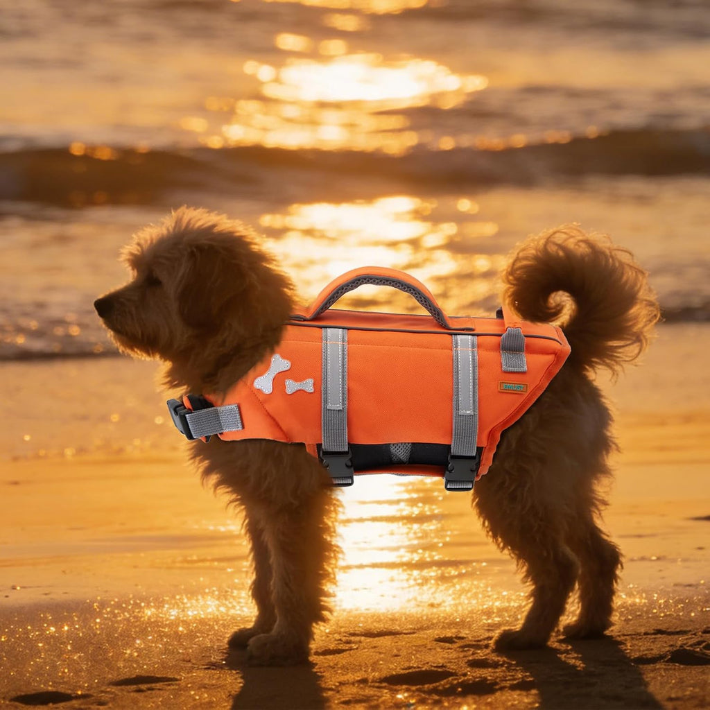 Breathable mesh and foam padding interior of pet swim vest